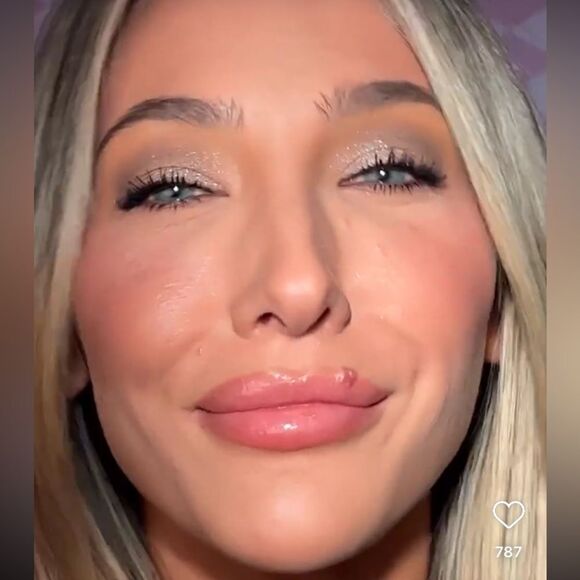 ALAMAR COSMETICS DESTINO EYESHADOW PALETTE - Picture 7 of 7